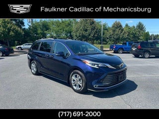 2023 Toyota Sienna Platinum