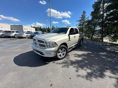 2009 Dodge Ram 1500 4WD Crew Cab 5.6 Ft Box SLT