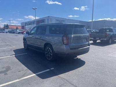 2022 Chevrolet Suburban 4WD RST