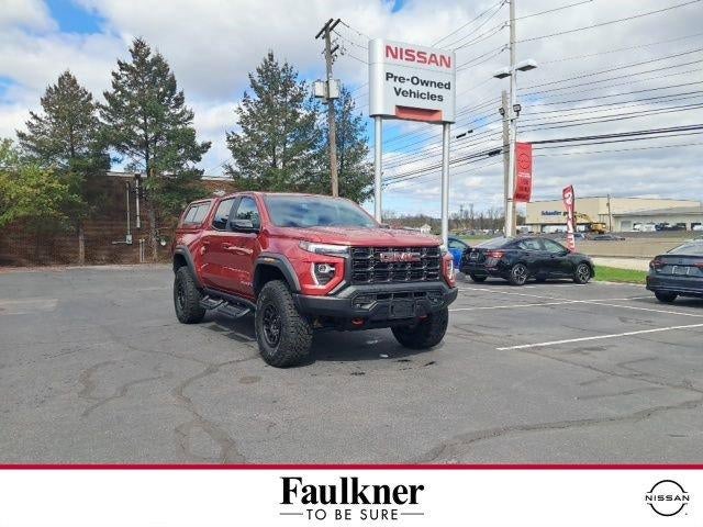 2024 GMC Canyon Crew Cab Short Box 4-Wheel Drive AT4X