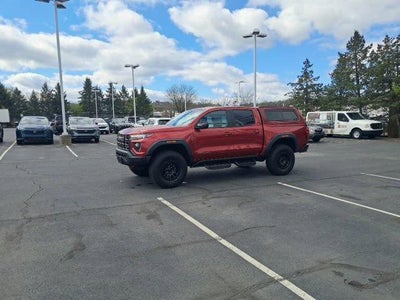2024 GMC Canyon Crew Cab Short Box 4-Wheel Drive AT4X
