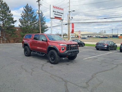 2024 GMC Canyon Crew Cab Short Box 4-Wheel Drive AT4X