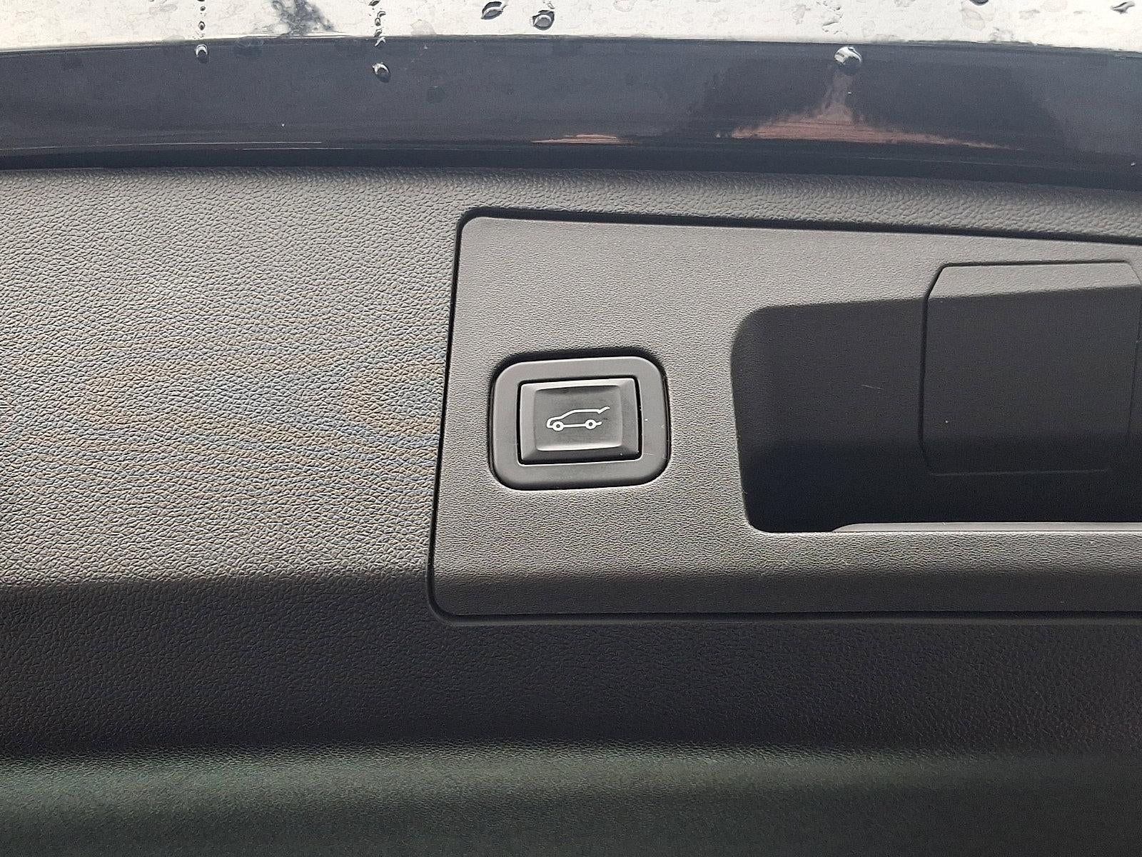 2019 Cadillac XT4 AWD 4dr Premium Luxury