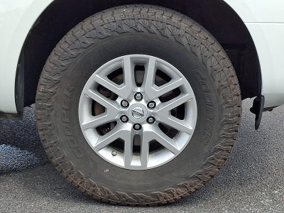 2016 Nissan Frontier 4WD Crew Cab SWB Auto SV