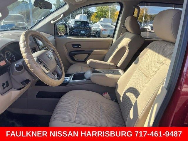 2015 Nissan Titan 4WD Crew Cab Short Bed SV