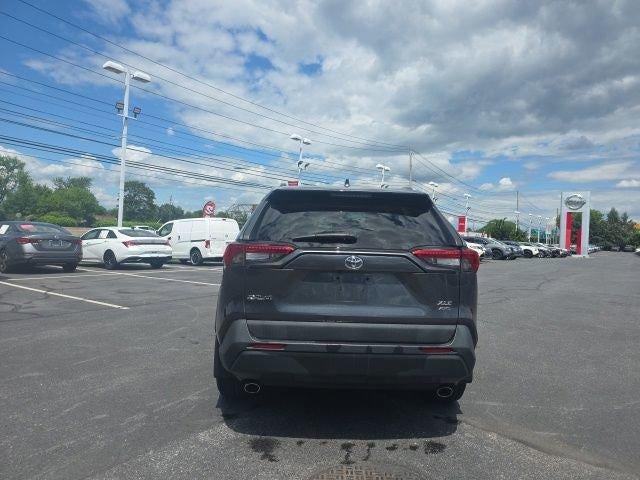 2019 Toyota RAV4 XLE Premium AWD (Natl)