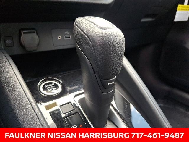 2025 Nissan Versa SV CVT