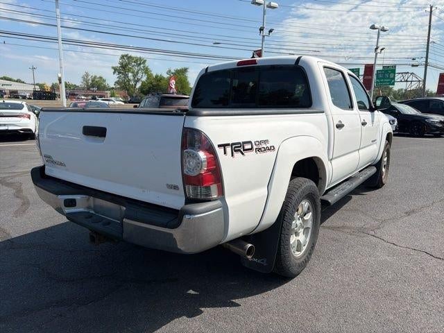 2015 Toyota Tacoma 4WD Double Cab Short Bed V6 Automatic (Natl)