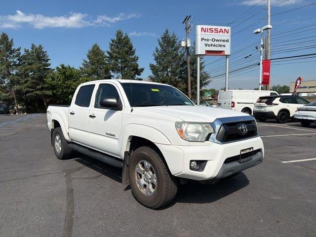 2015 Toyota Tacoma 4WD Double Cab Short Bed V6 Automatic (Natl)