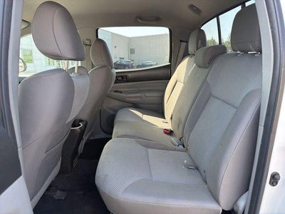 2015 Toyota Tacoma 4WD Double Cab Short Bed V6 Automatic (Natl)