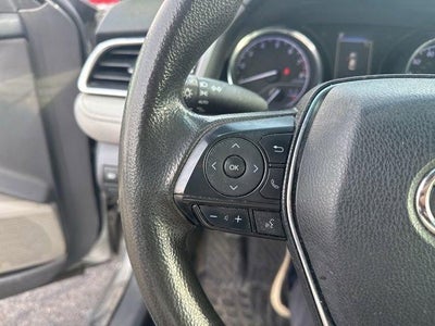 2018 Toyota Camry LE Auto (SE)