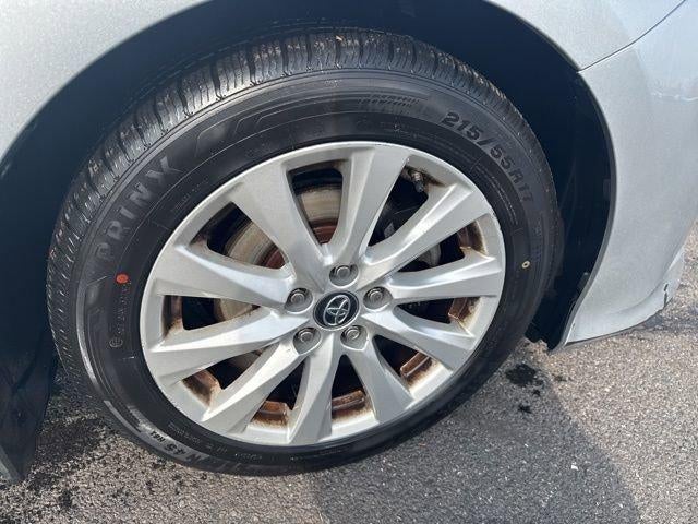 2018 Toyota Camry LE Auto (SE)