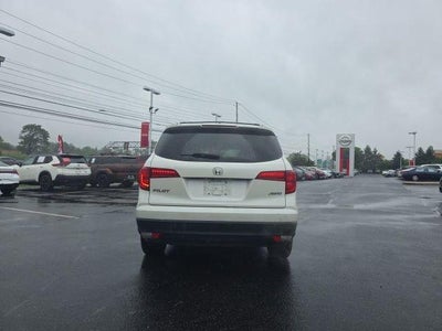 2016 Honda Pilot AWD EX-L with DVD Rear Entertainment System