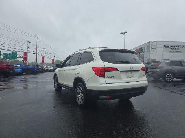 2016 Honda Pilot AWD EX-L with DVD Rear Entertainment System
