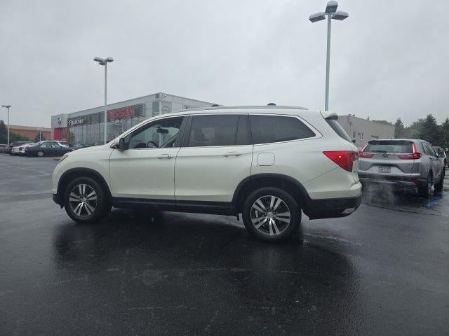 2016 Honda Pilot AWD EX-L with DVD Rear Entertainment System