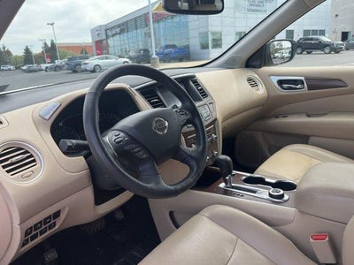 2020 Nissan Pathfinder 4x4 Platinum