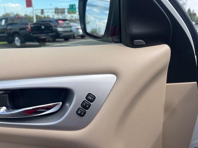 2020 Nissan Pathfinder 4x4 Platinum