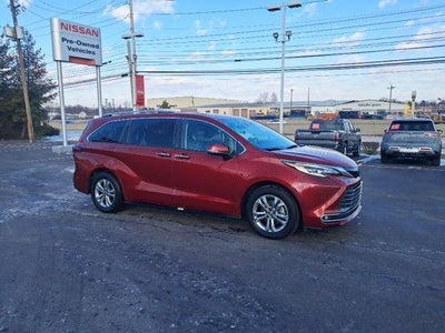 2022 Toyota Sienna Platinum AWD 7-Passenger (GS)