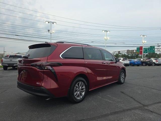 2026 Toyota Sienna XLE FWD 7-Passenger (Natl)