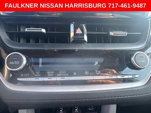 2024 Toyota Corolla Cross XLE 4WD (Natl)