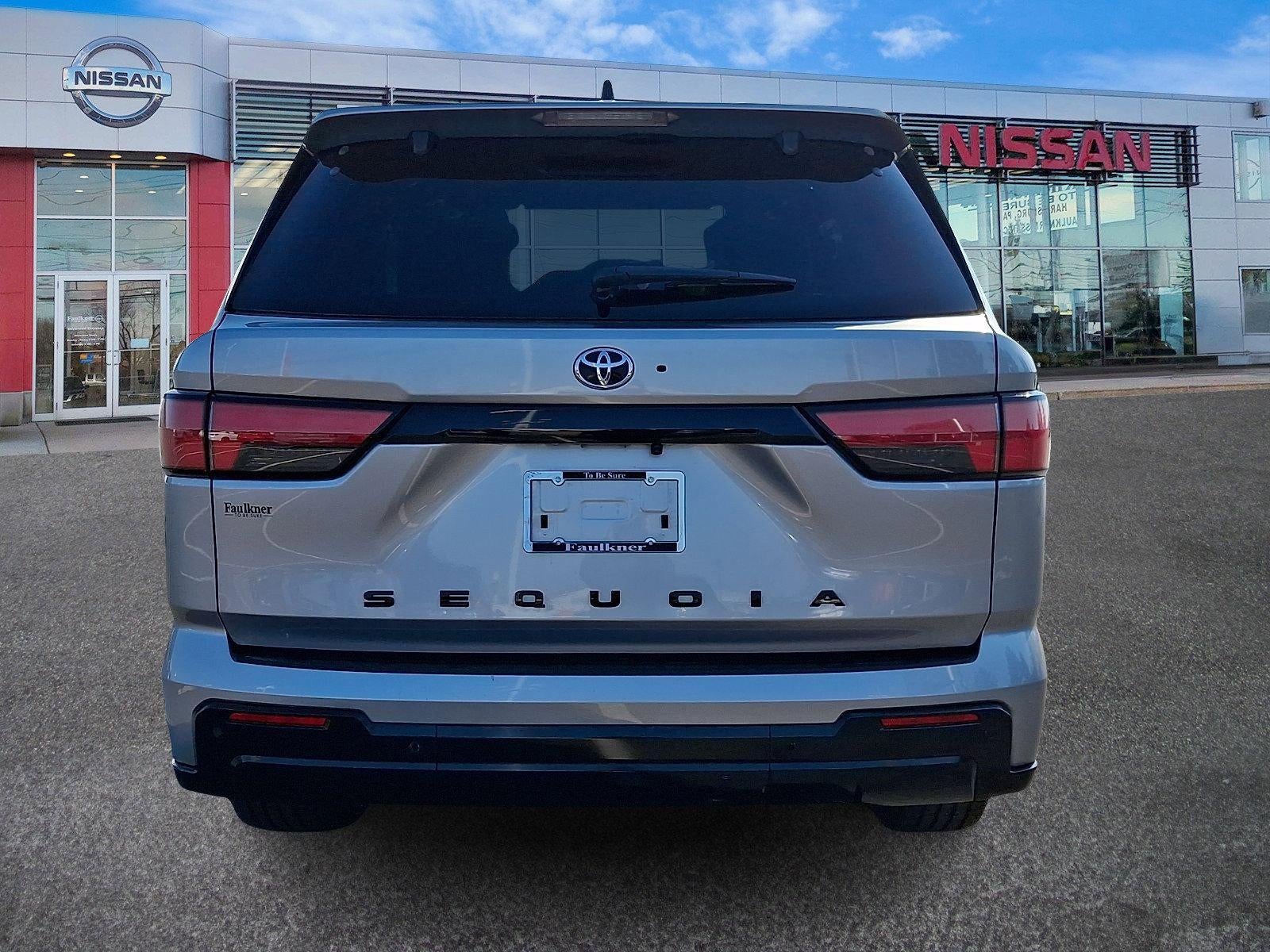 2023 Toyota Sequoia Platinum 4WD (Natl)