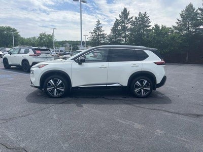2023 Nissan Rogue AWD Platinum