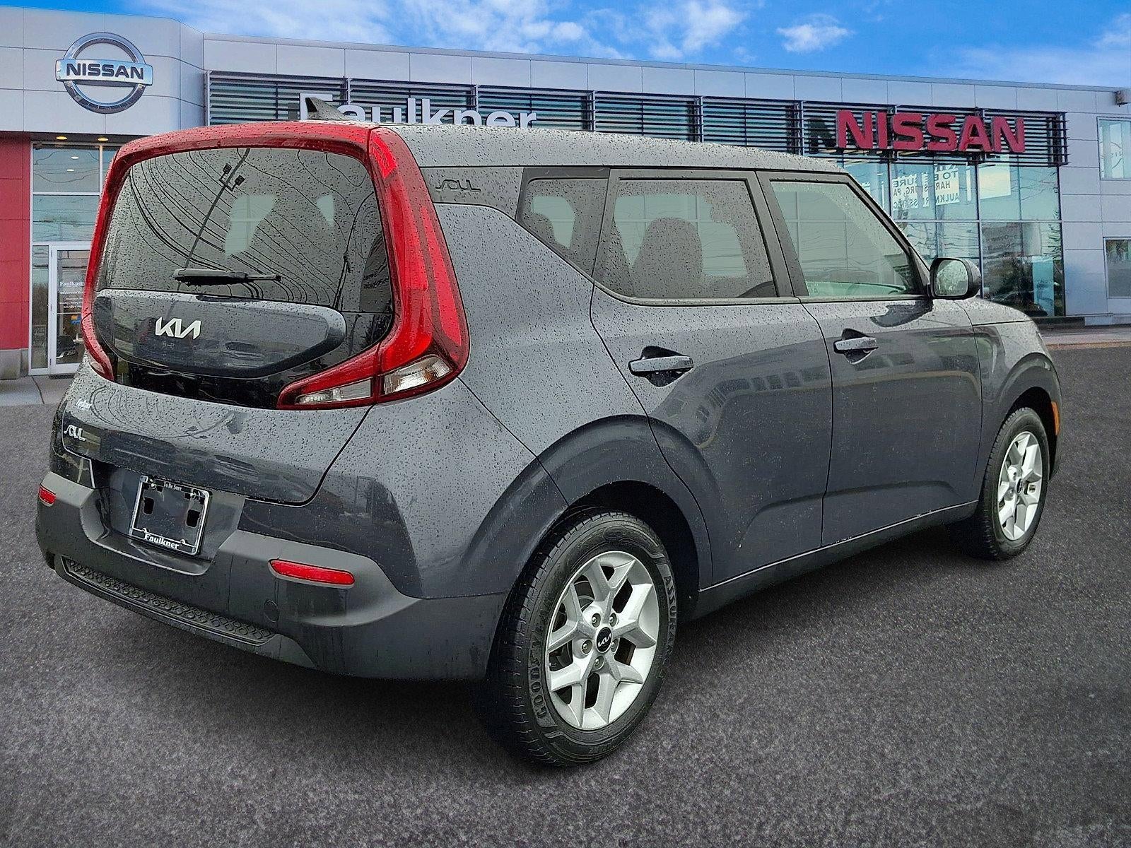 2022 Kia Soul LX IVT