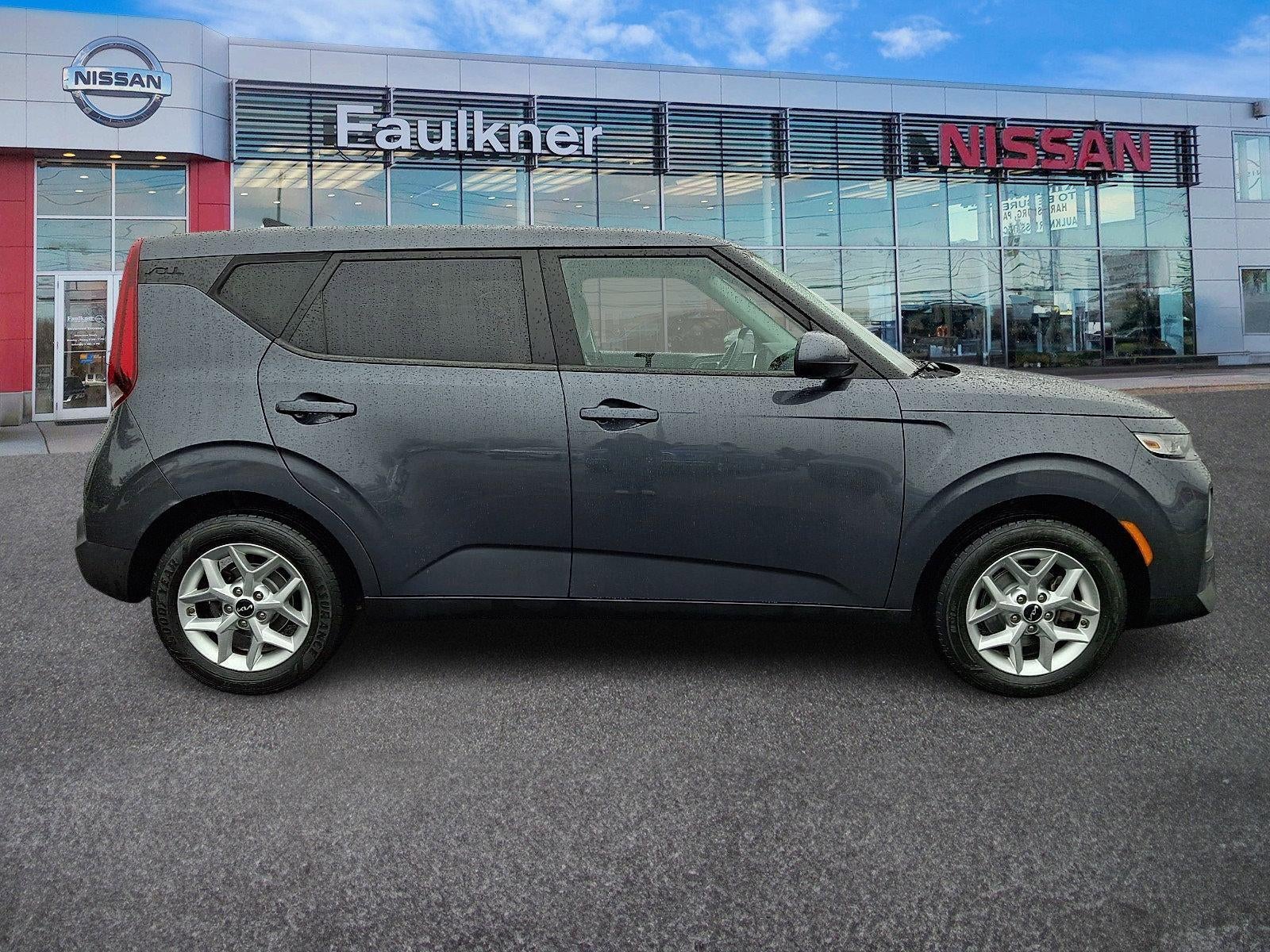 2022 Kia Soul LX IVT