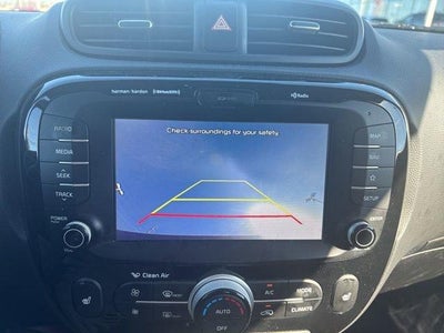 2018 Kia Soul ! Auto