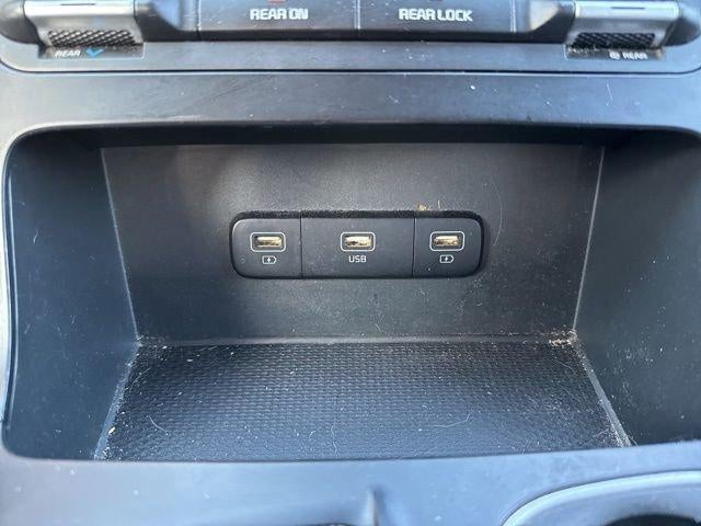 2022 Kia Carnival LXS FWD