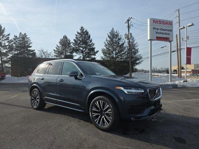 2022 Volvo XC90 T6 AWD Momentum 7P