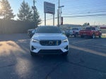 2025 Volvo XC40 B5 AWD Core Bright Theme