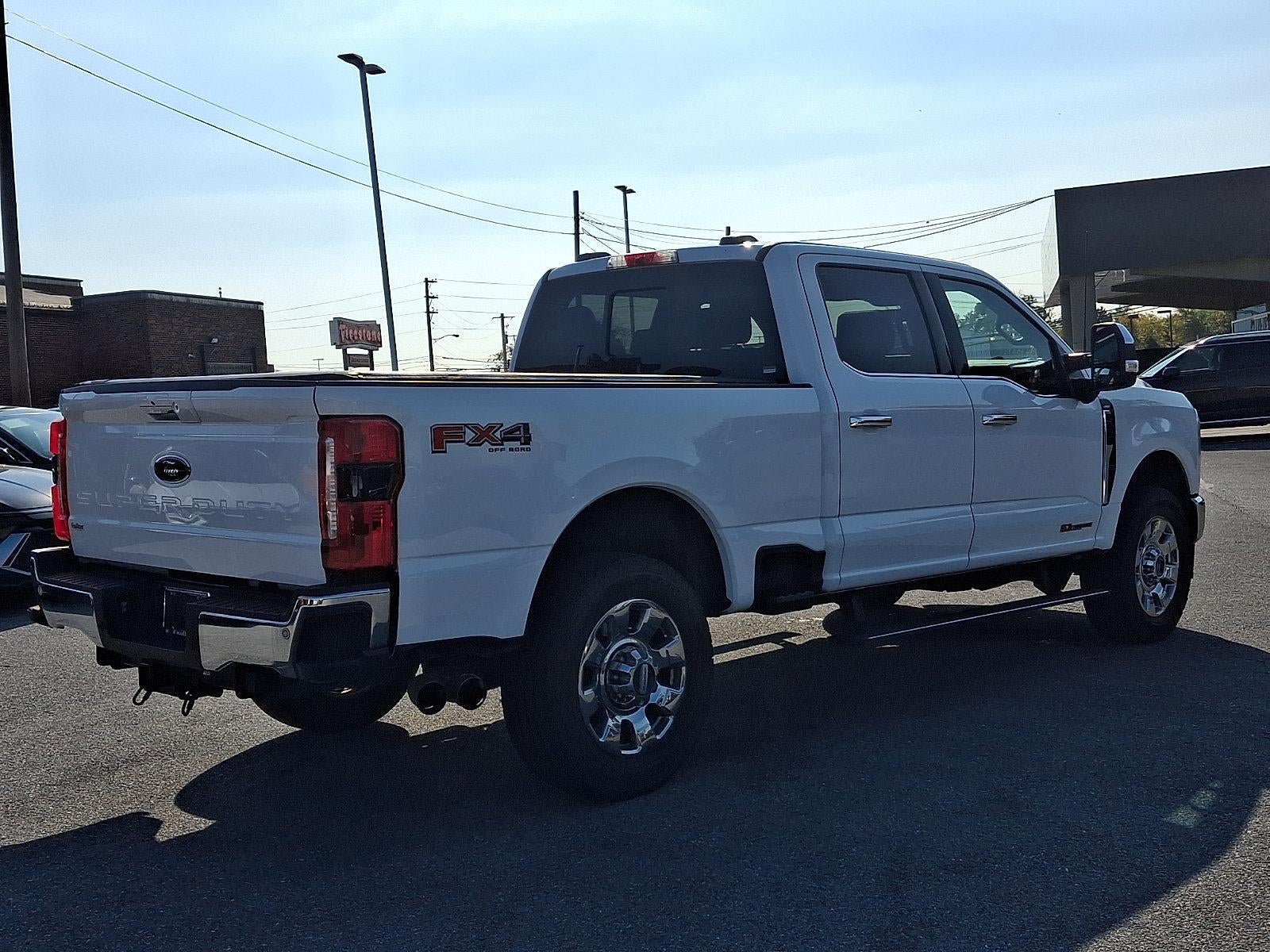 2024 Ford Super Duty F-350 SRW LARIAT