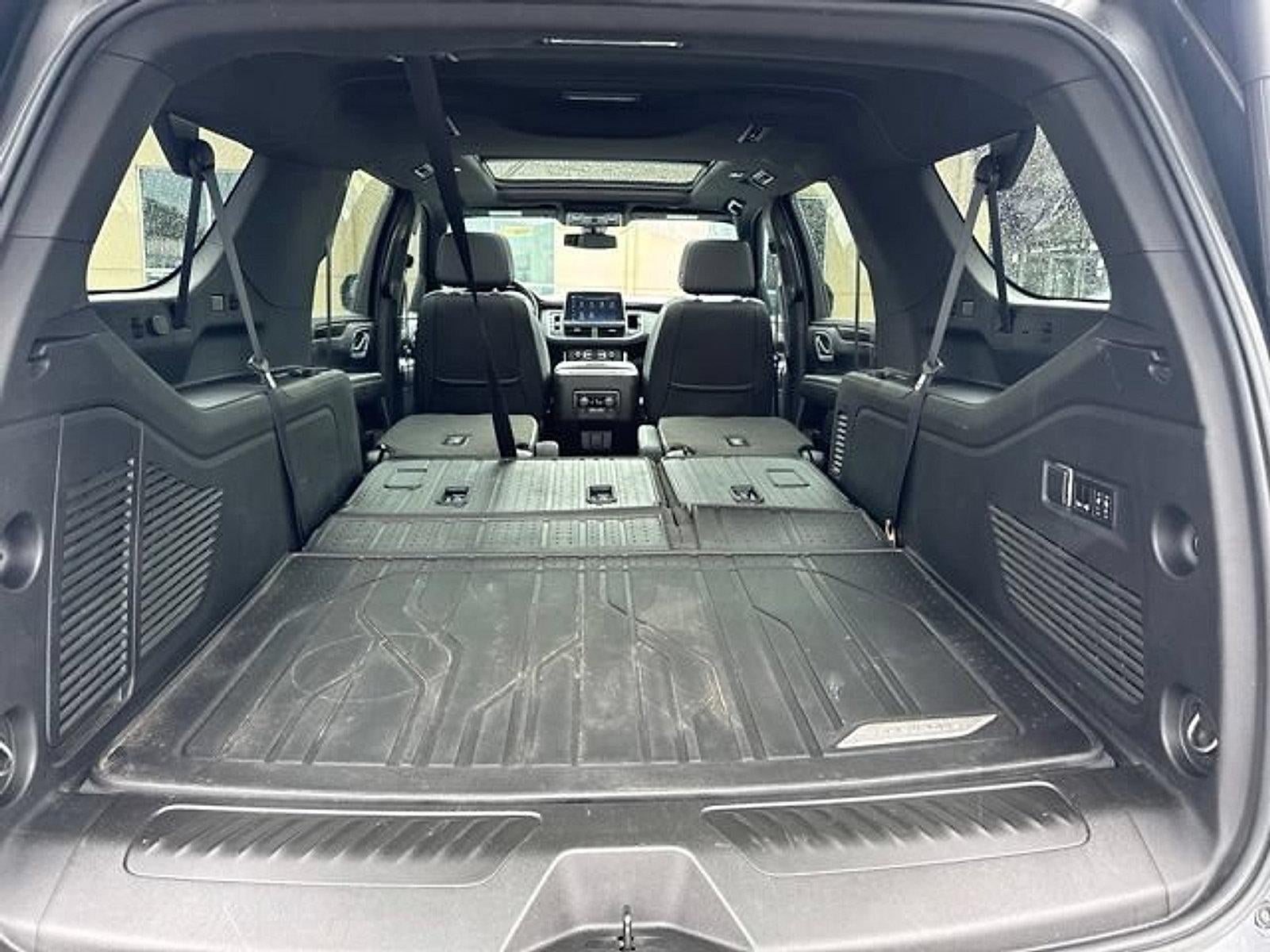 2022 Chevrolet Suburban LT