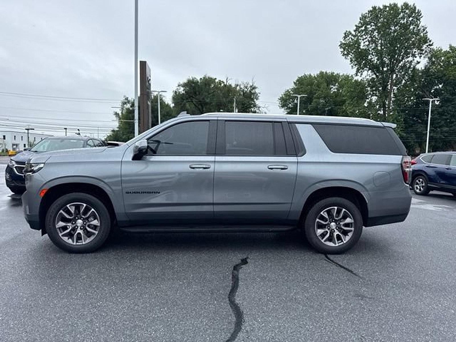 2022 Chevrolet Suburban LT