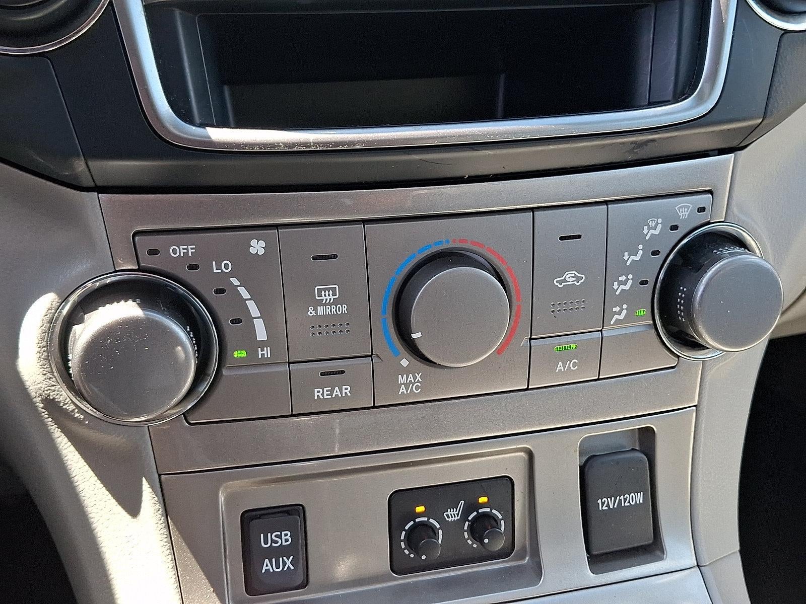 2013 Toyota Highlander SE