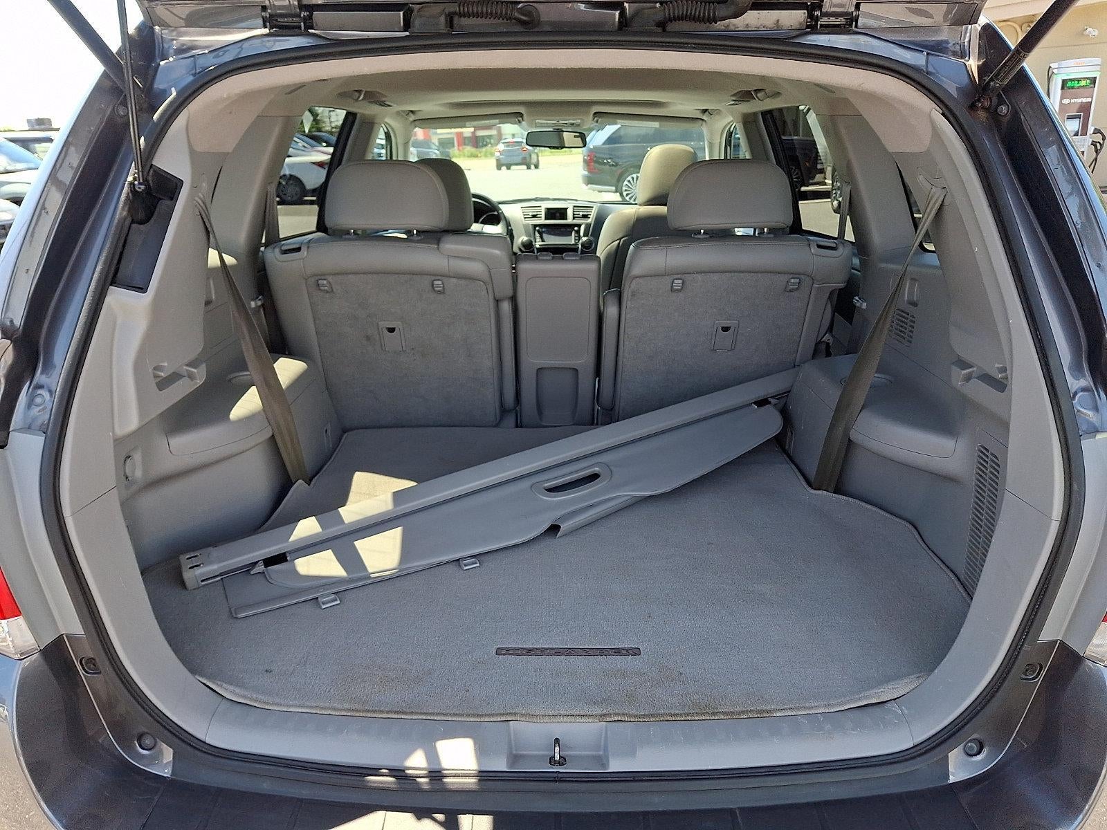 2013 Toyota Highlander SE