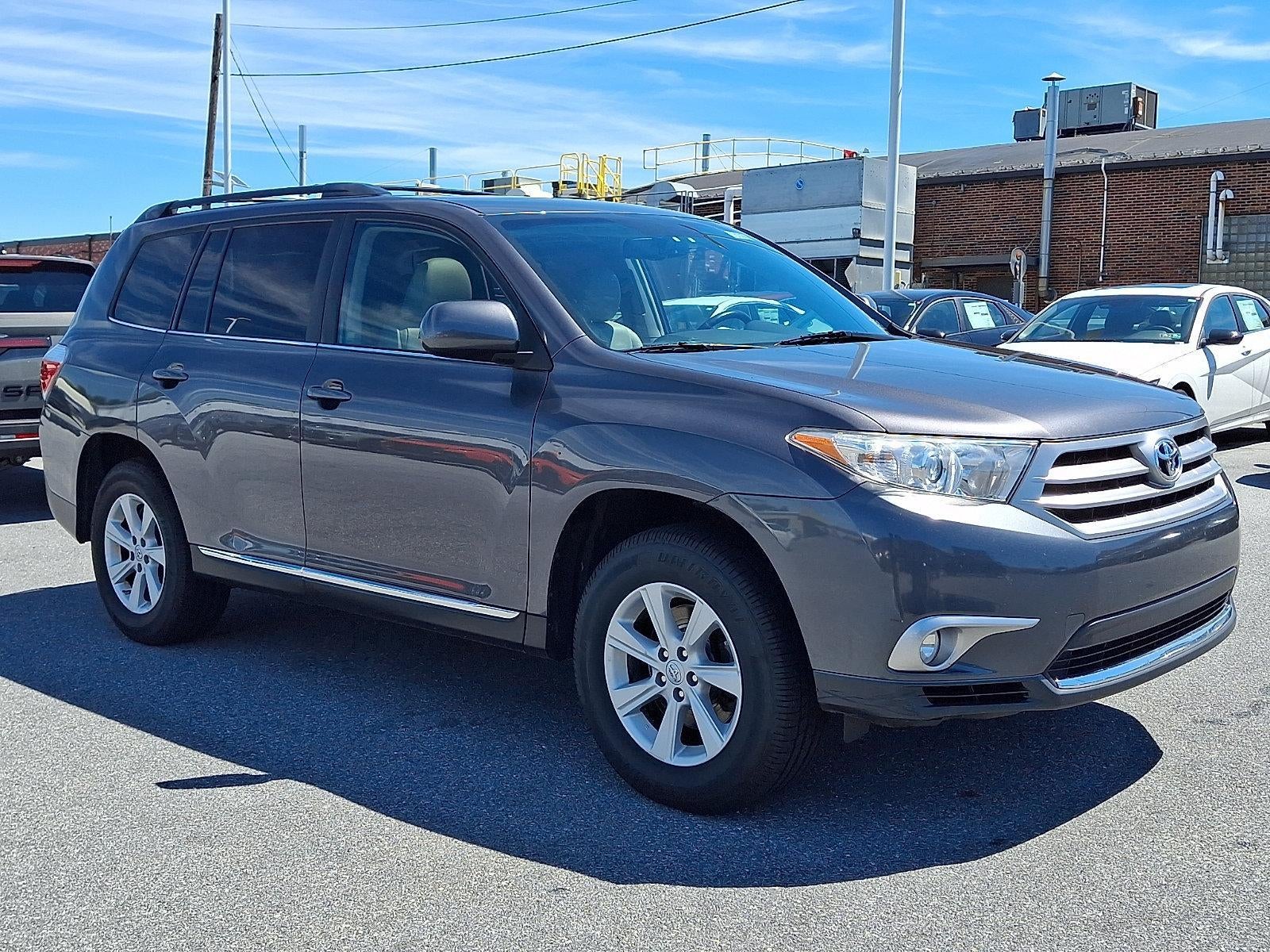 2013 Toyota Highlander SE
