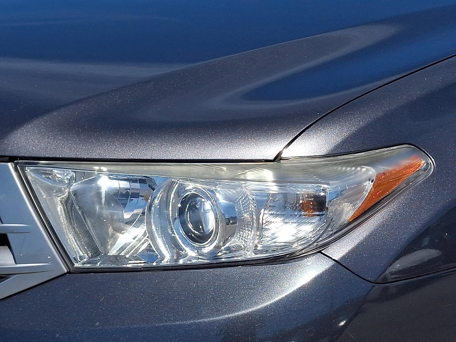 2013 Toyota Highlander SE