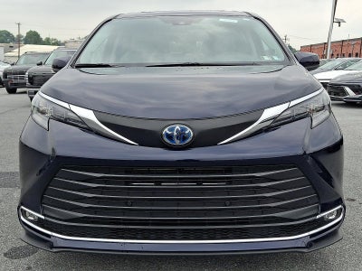 2024 Toyota Sienna XLE