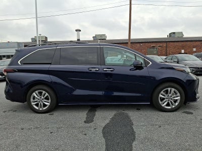 2024 Toyota Sienna XLE