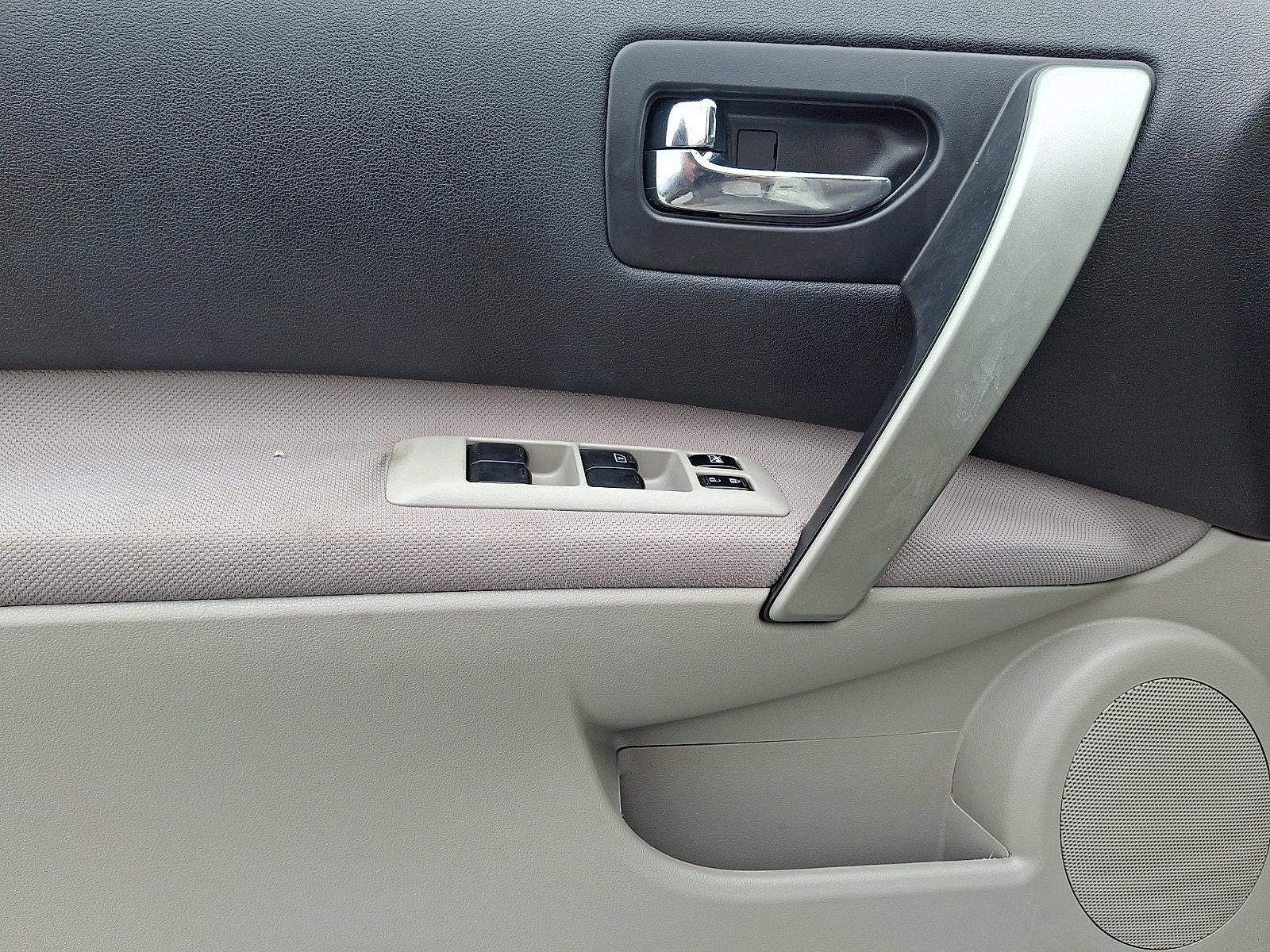 2011 Nissan Rogue SV