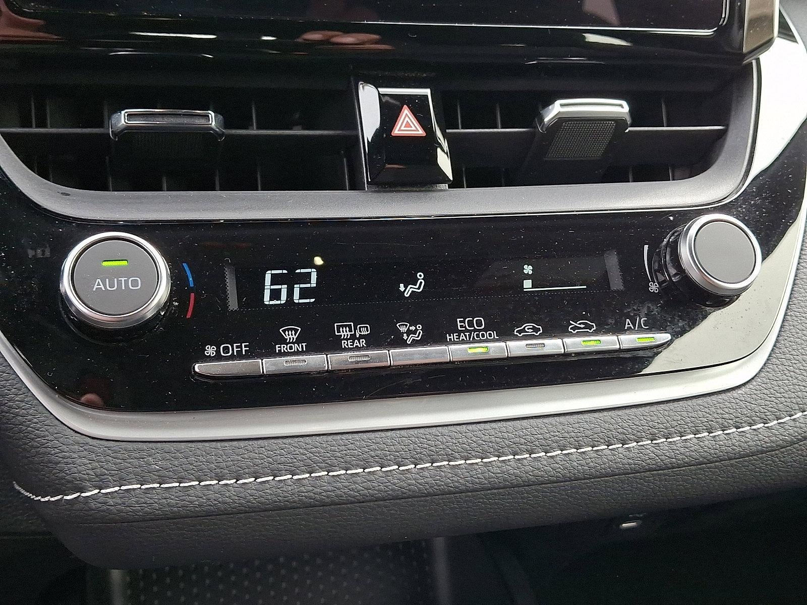 2024 Toyota Corolla Hatchback SE