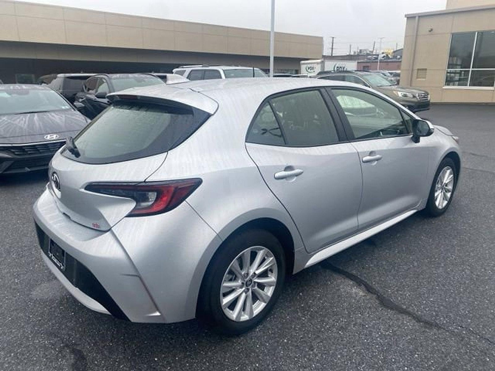 2024 Toyota Corolla Hatchback SE