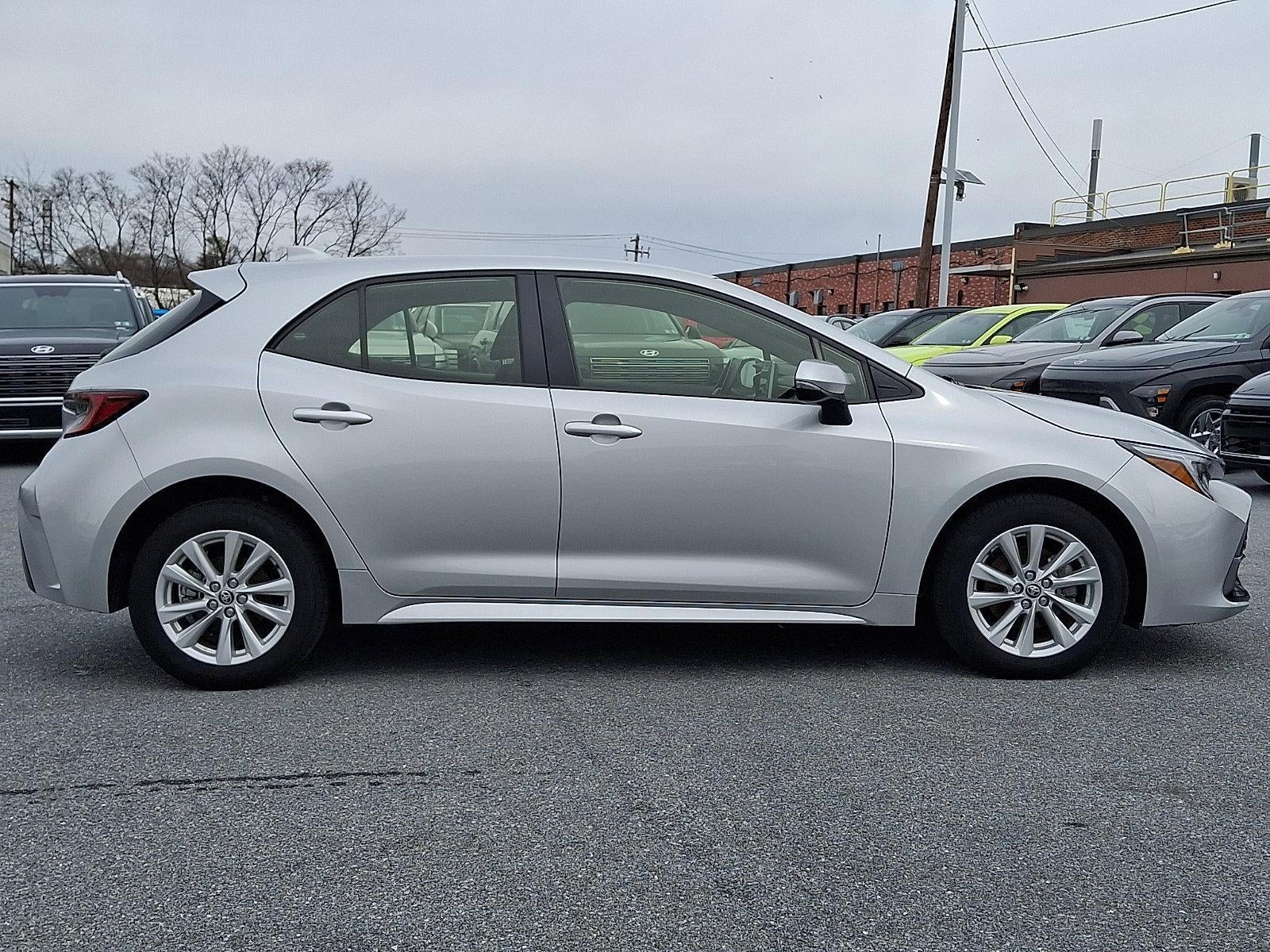 2024 Toyota Corolla Hatchback SE
