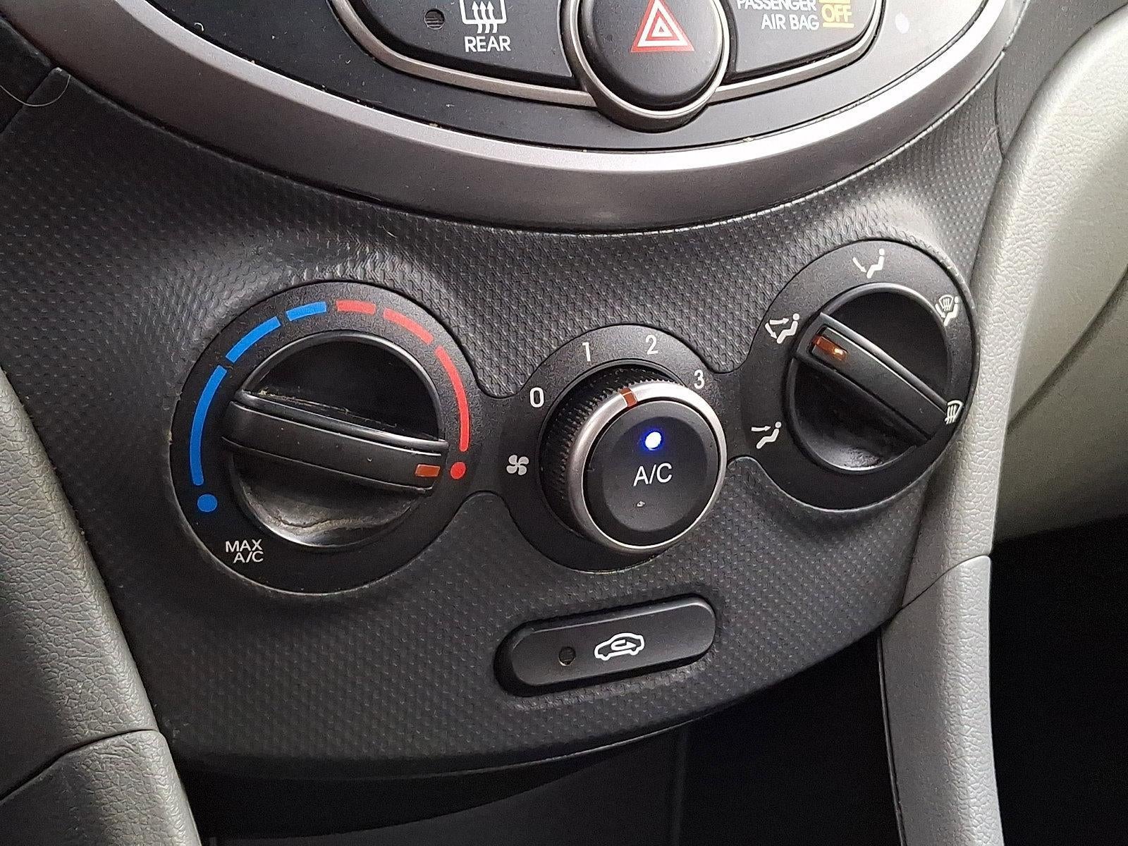 2016 Hyundai ACCENT SE