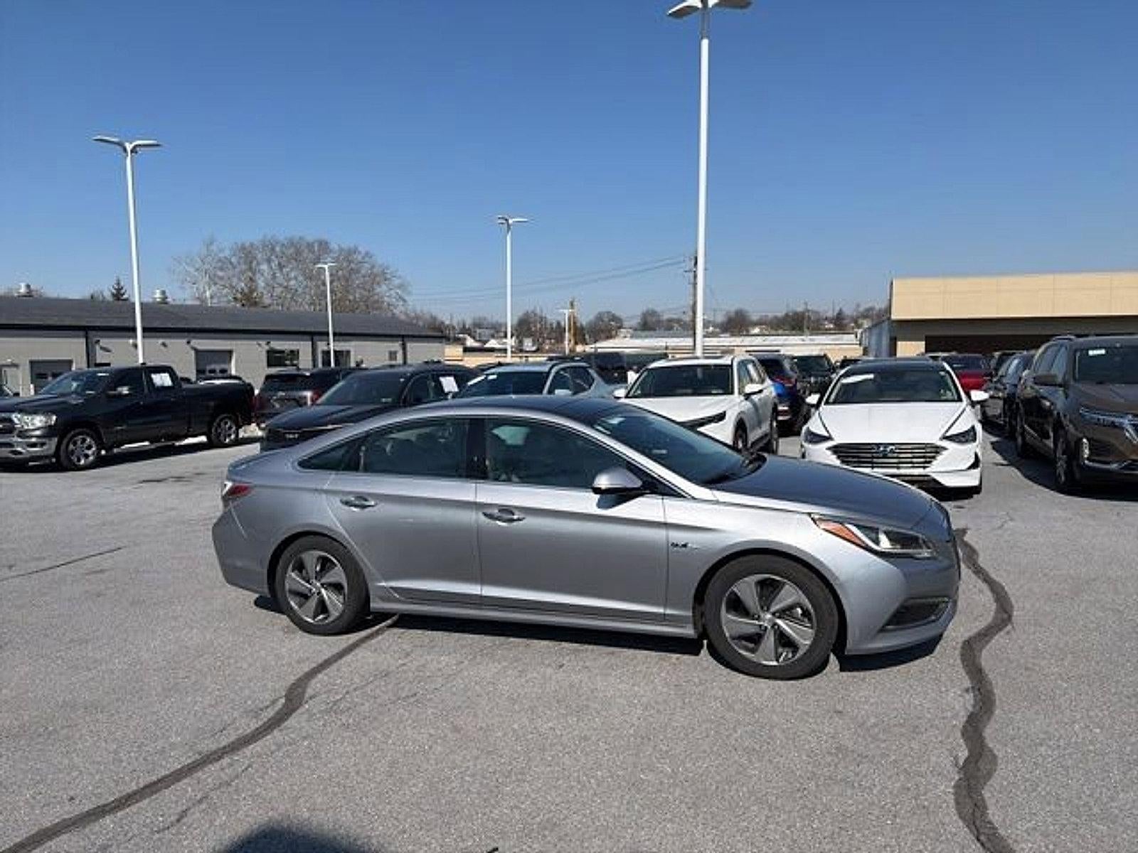 2016 Hyundai SONATA Hybrid Limited