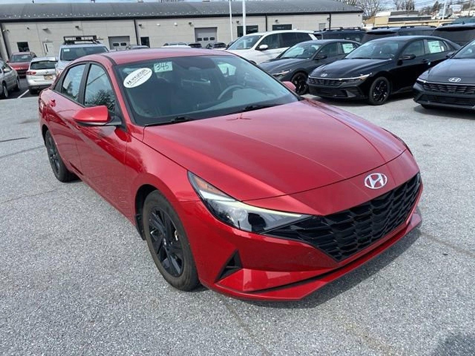 2023 Hyundai ELANTRA SEL