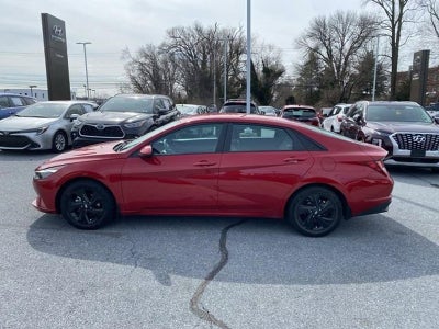 2023 Hyundai ELANTRA SEL