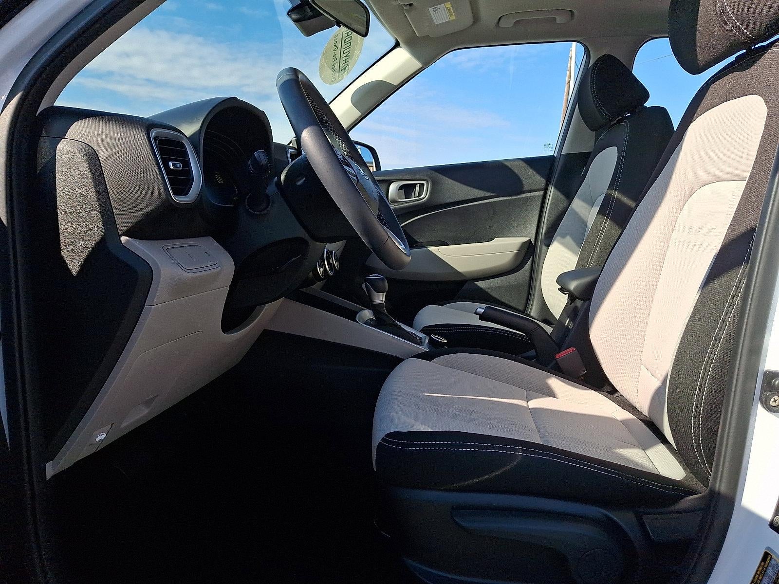 2024 Hyundai VENUE SEL